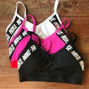 Nike Sports Bra Bundle - Med